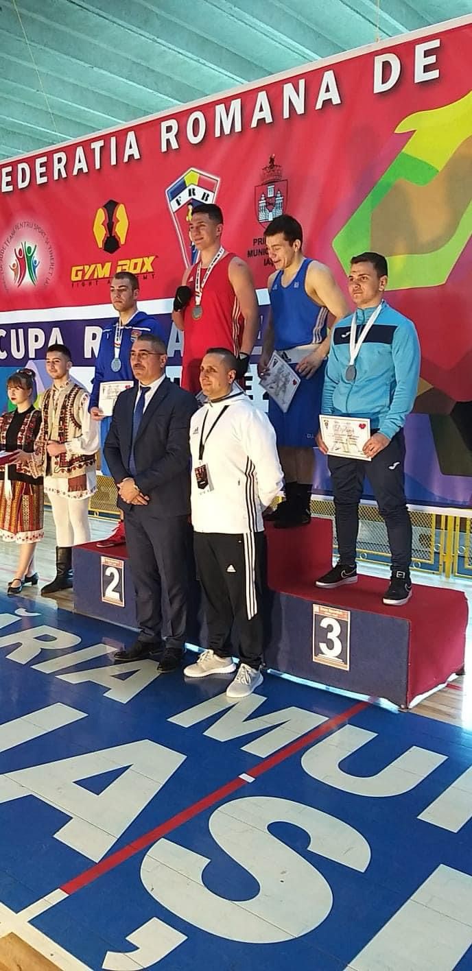 Sportivii sectiei de box din cadrul Clubului Sportiv Municipal Giurgiu ,antrenați de Diaconu Drag…